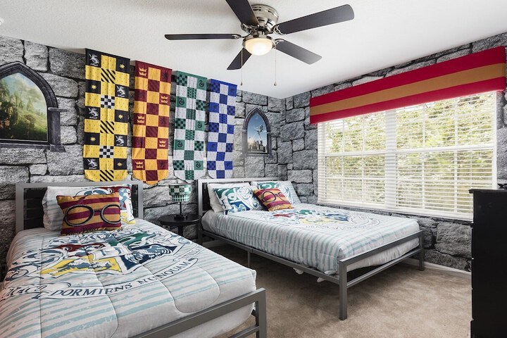Room 447 of 710
