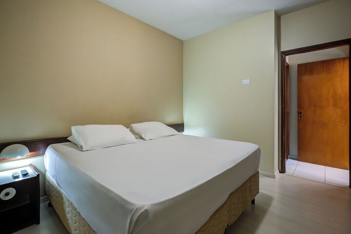 Room 12 of 68