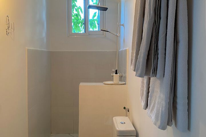 Room 12 of 26