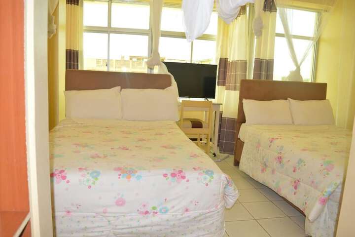 Room 35 of 73