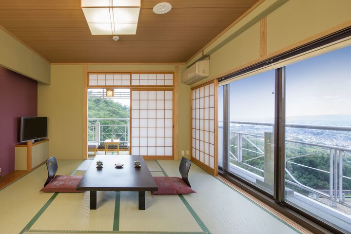 Room 9 of 59
