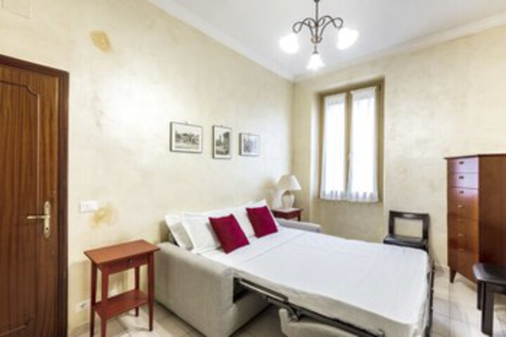 Room 8 of 15