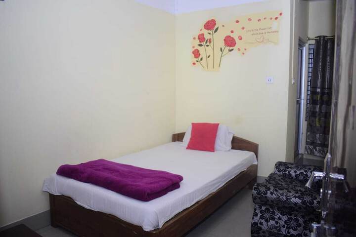 Room 20 of 34