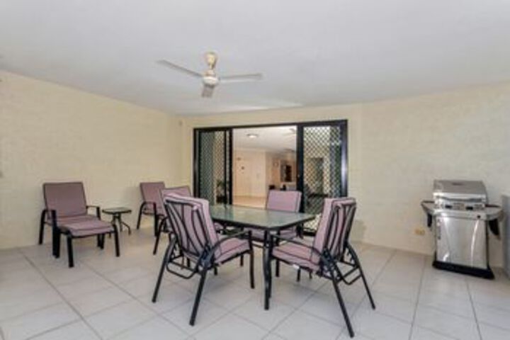 Terrace/Patio 10 of 10