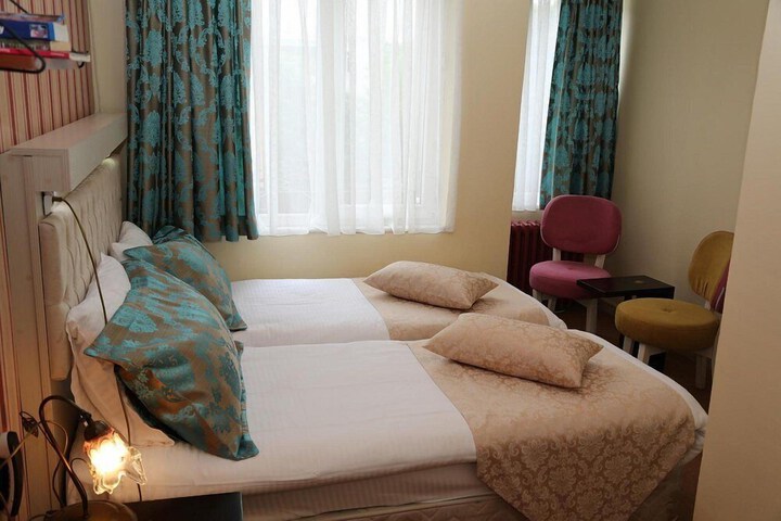 Room 17 of 19