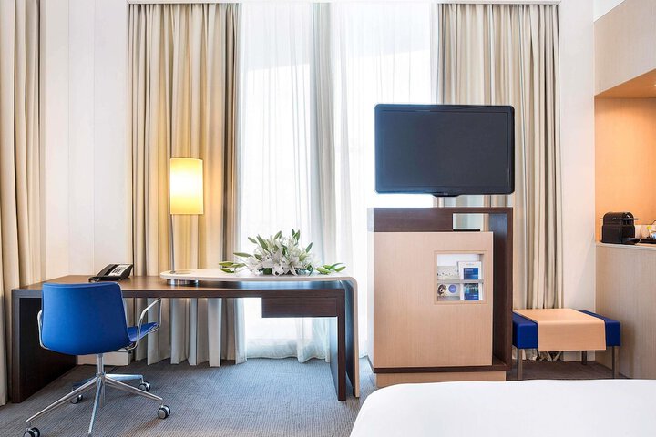 Room 26 of 103