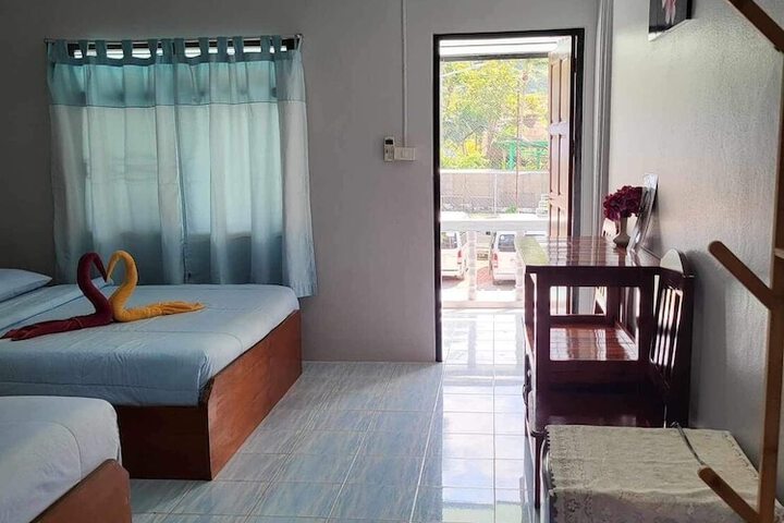 Room 37 of 128