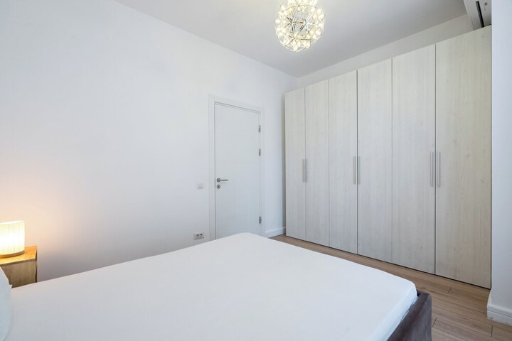 Room 10 of 355