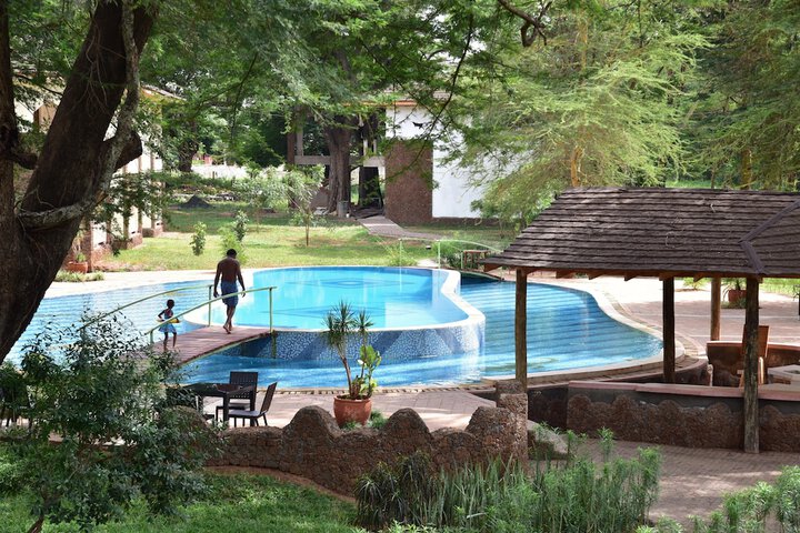 Pool 12 of 32