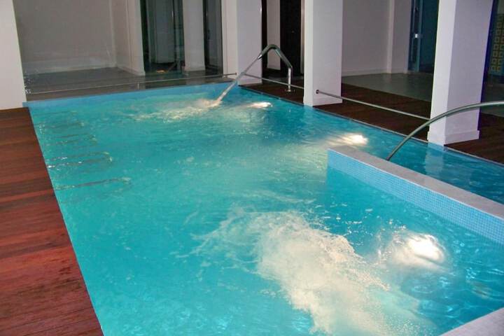 Hotel with Pool