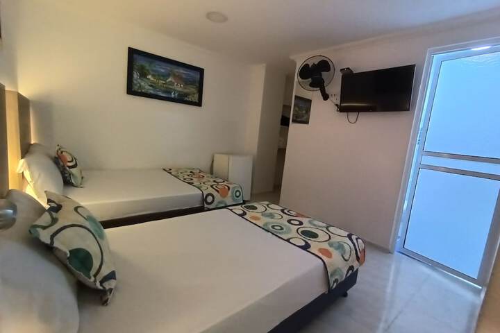 Room 7 of 16