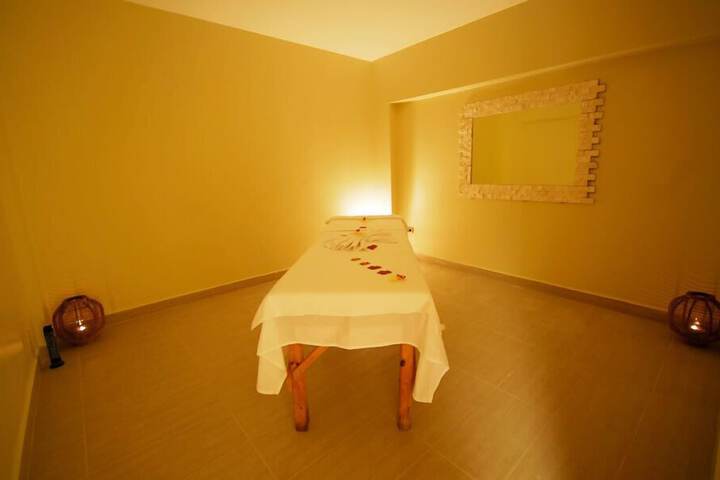Room 25 of 44