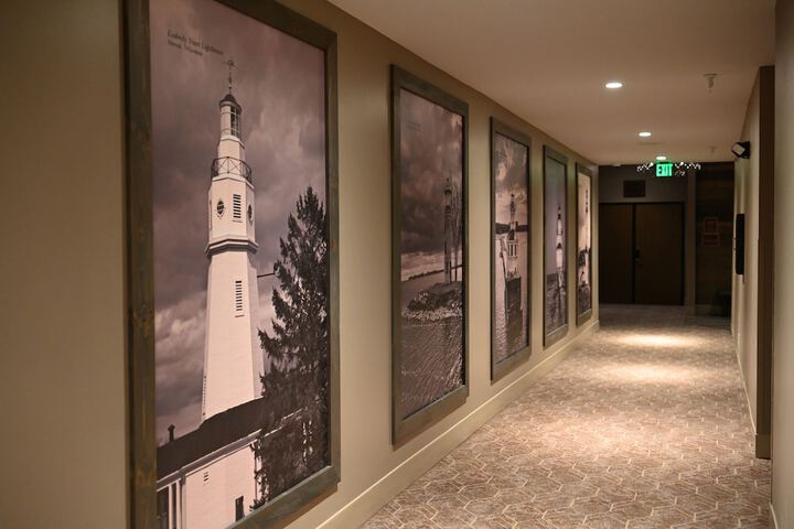 Ballroom/Hall 32 of 38