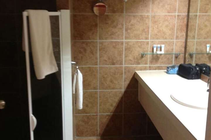 Room 15 of 27