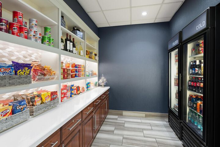 Snack bar