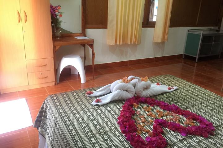 Room amenity