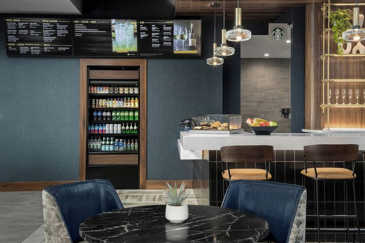 Breakfast/Coffee Service 57 of 70