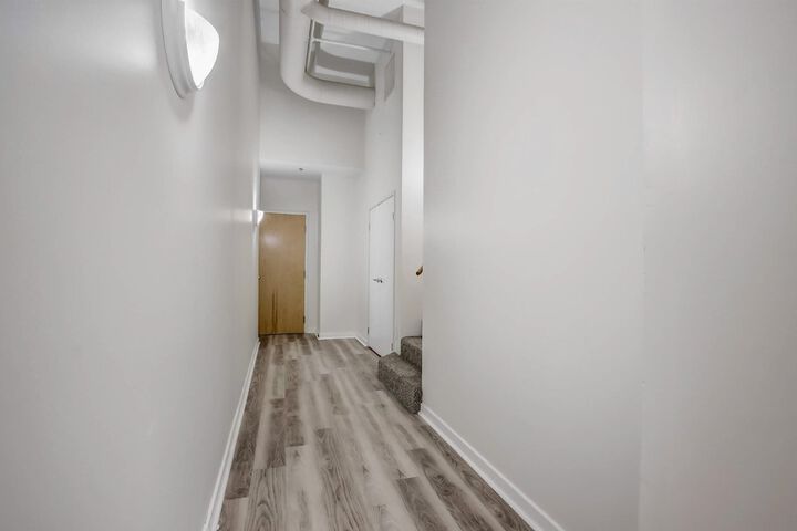 Room 10 of 194