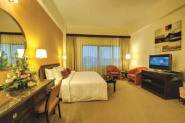 Room 12 of 30