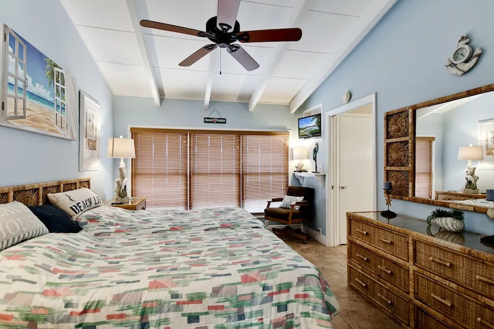 Room 3 of 22