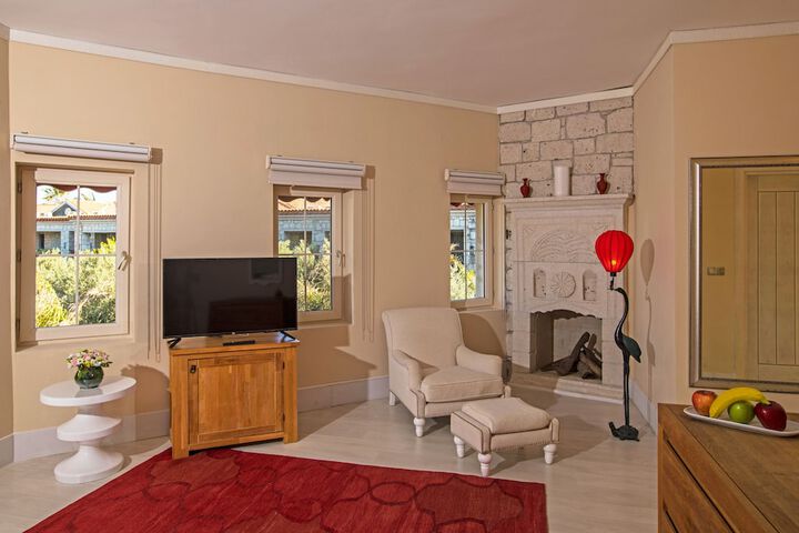 Room 15 of 62