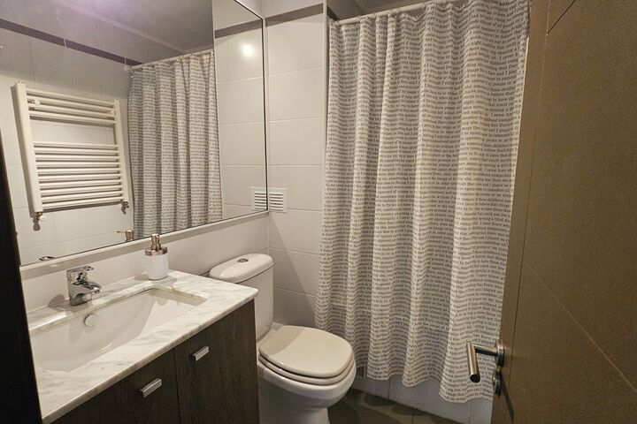 Room 4 of 19