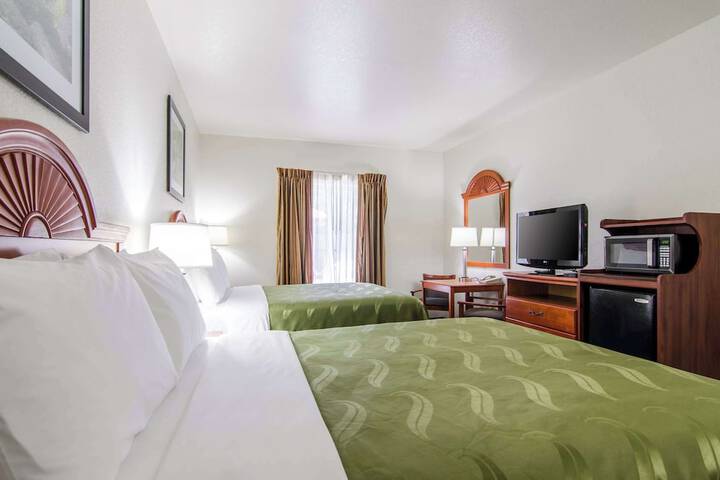 Room 27 of 65