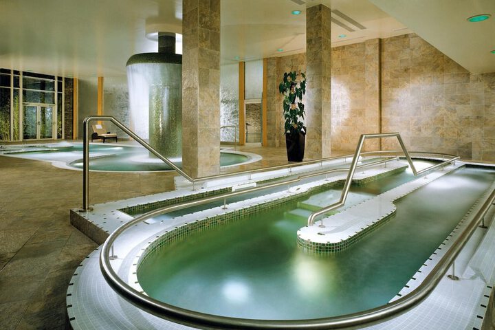 Hotel with Pool