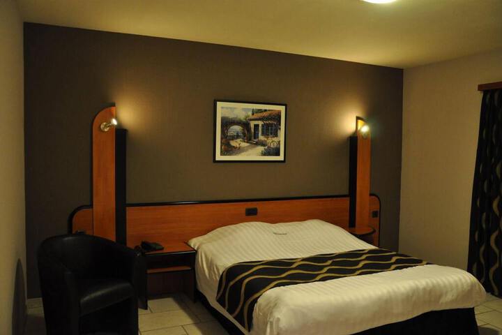 BOVENDAEL SPORTS AND BUSINESS HOTEL