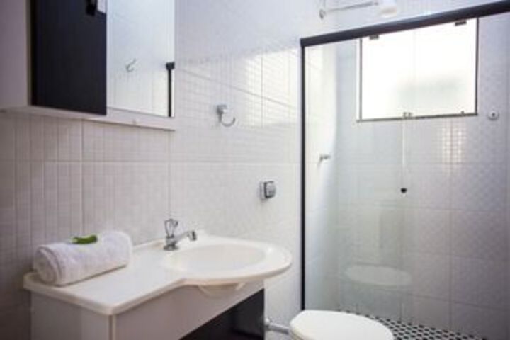 Room 2 of 9