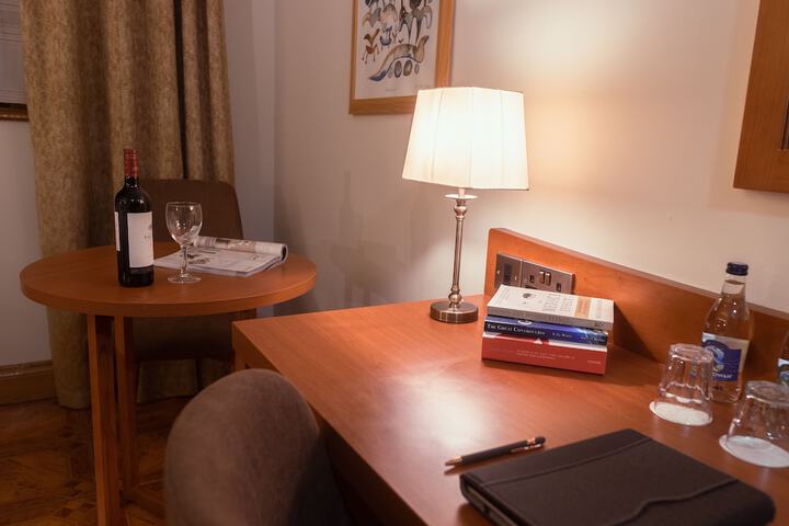 Room 14 of 50