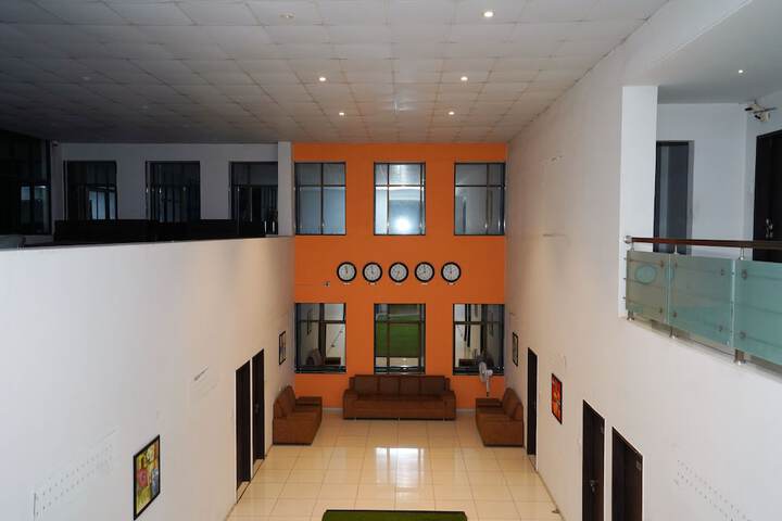 Hotel Interior 7 of 25