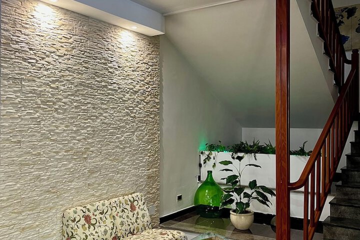 Hotel Interior 5 of 28