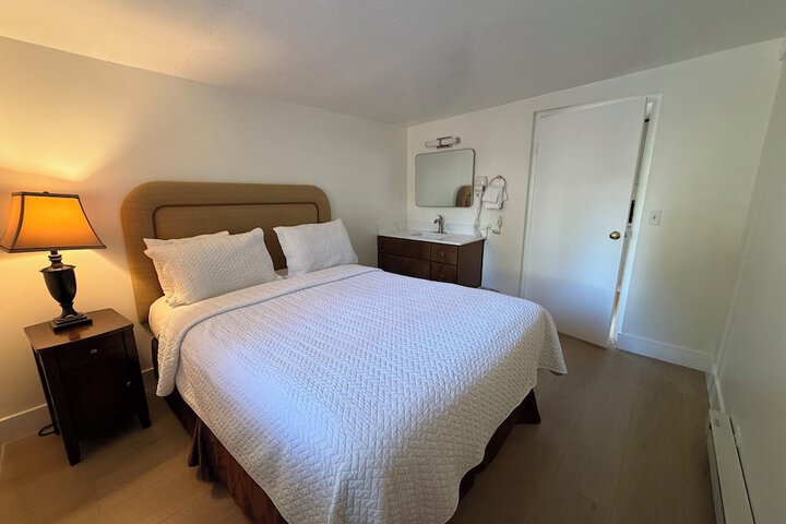 Room 38 of 120