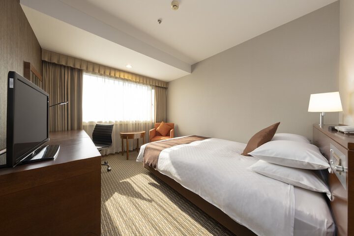 Room 25 of 69