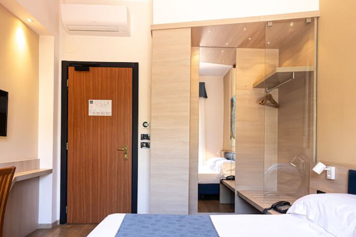 Room 41 of 78