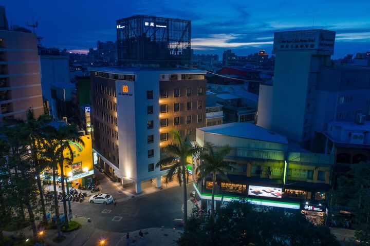 Hotel 53 of 55