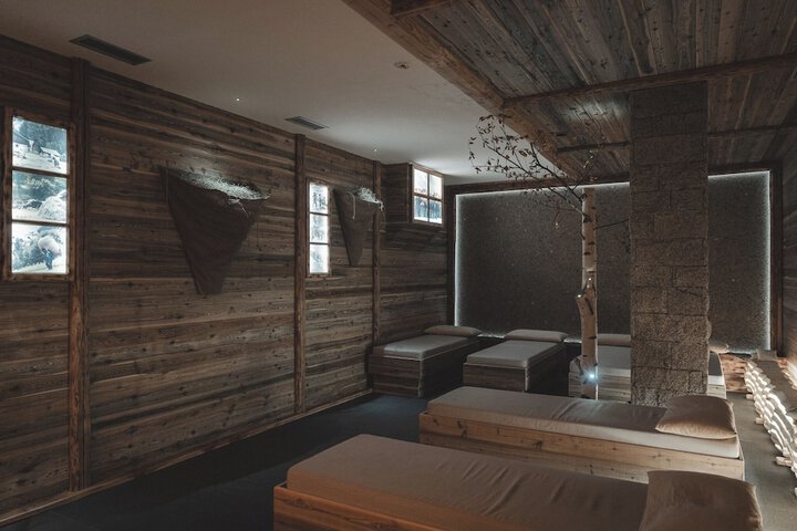 Spa 16 of 29