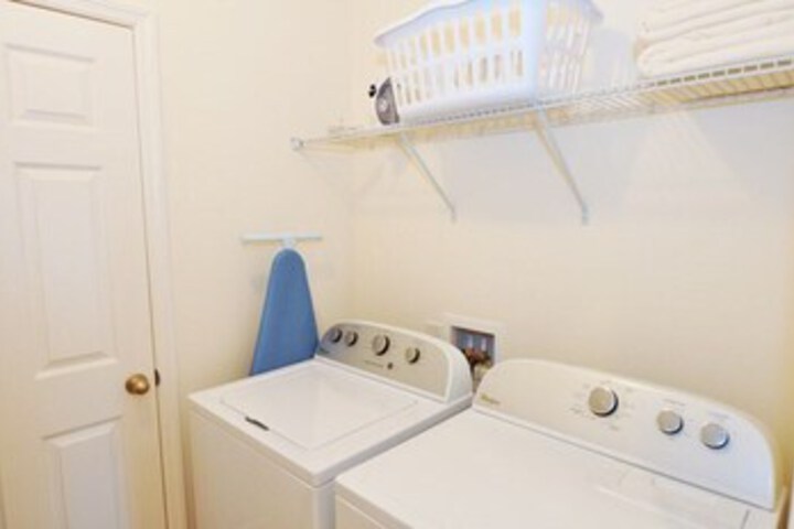 Laundry 11 of 27