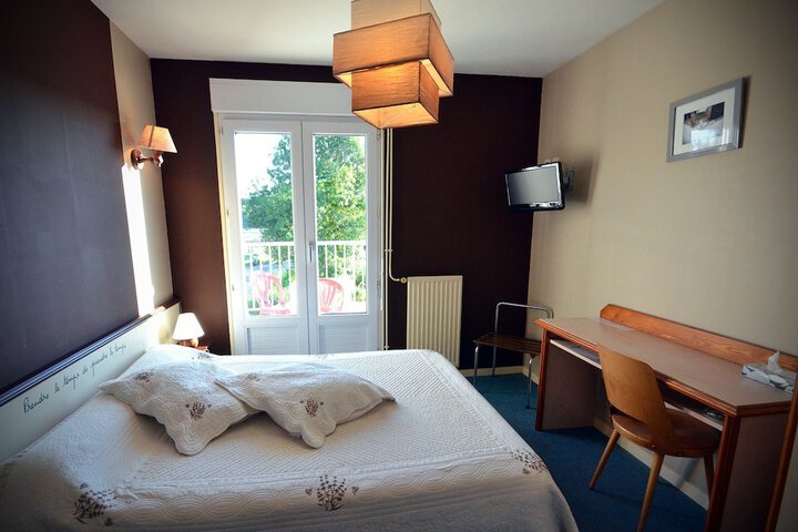 Room 6 of 7