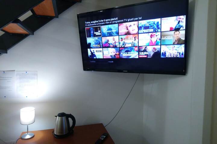 Room 8 of 47