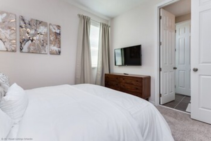 Room 194 of 234