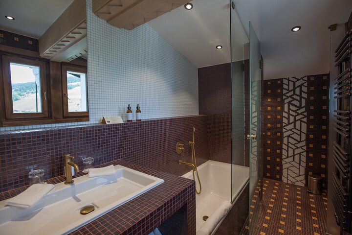 Room 45 of 75