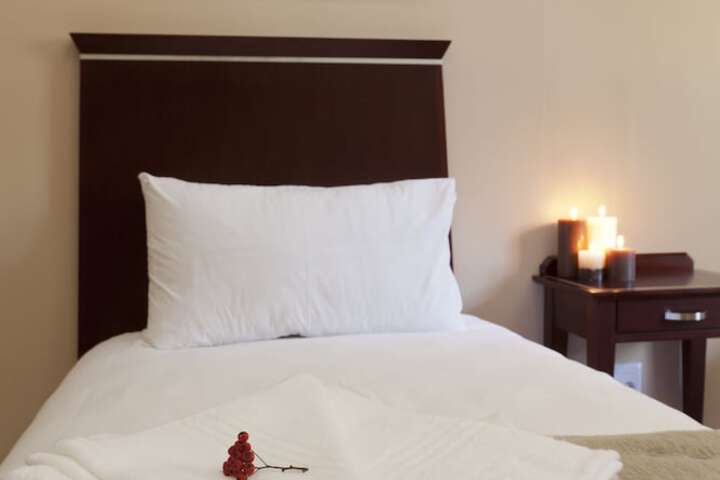 Room 45 of 299