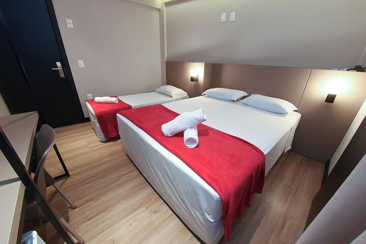 Room 6 of 96