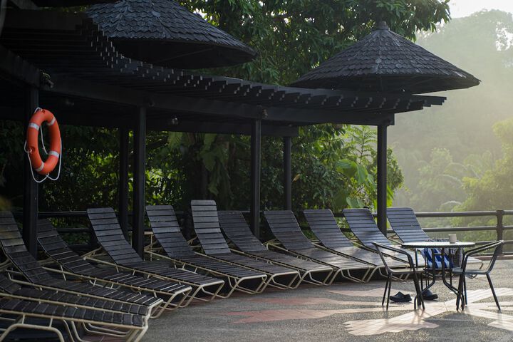 Sundeck 66 of 69