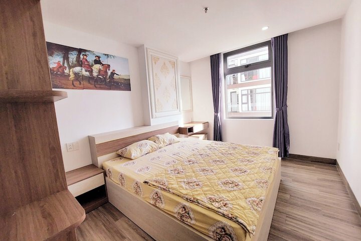 Room 11 of 27