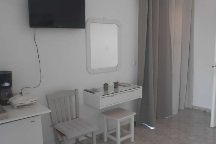 Room 13 of 61