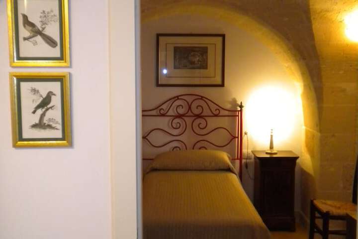 Room 8 of 29