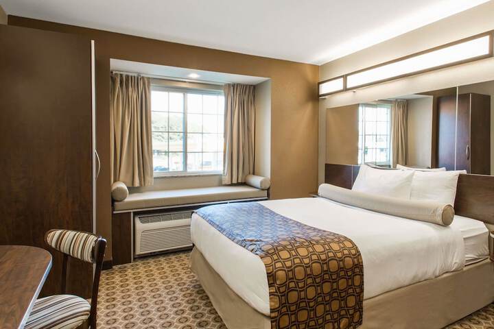 Room 14 of 34